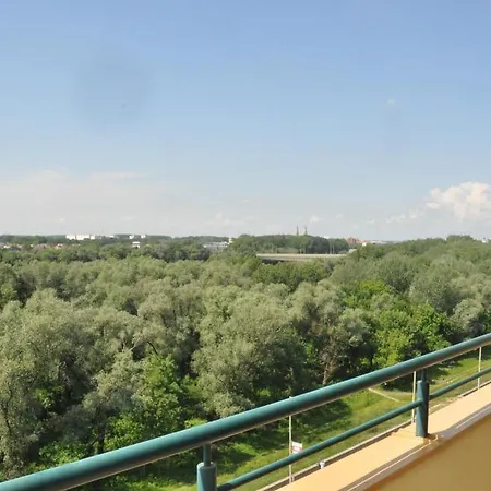 Tisza Palota Apartment